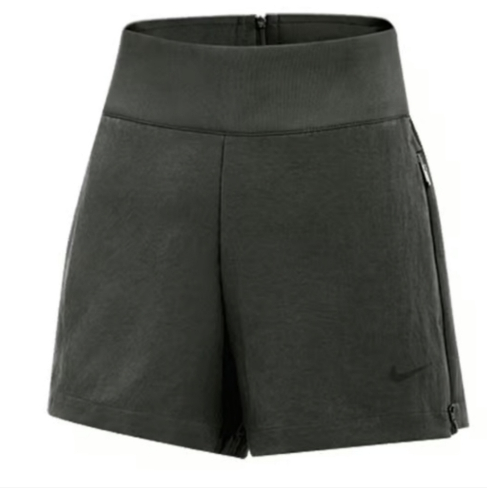 NIKE WOMEN'S TEAM TECH PACK WOVEN SHORT size Large